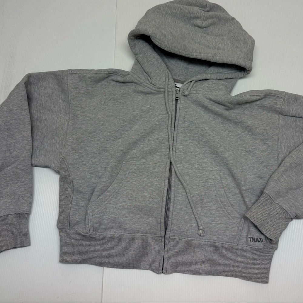 T245- TNA Crop Gray Zip-Up Hoodie